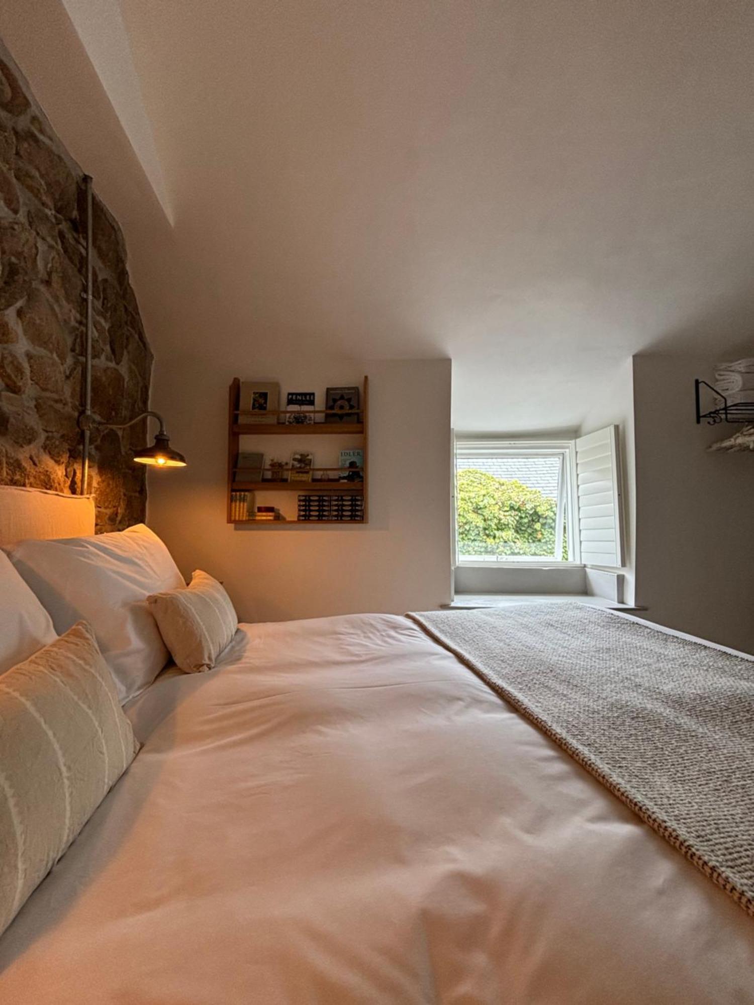 The Old Gallery - Charming Coastal Escape For Two Mousehole Extérieur photo